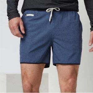 Vuori Banks shorts navy blue size large
